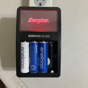 Energizer Recharge, Basic Charger for Rechargeable Batteries, 1 Count, Black